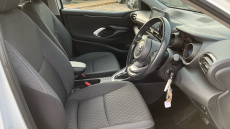 Toyota Yaris 1.5 Hybrid Design 5dr CVT Hybrid Hatchback